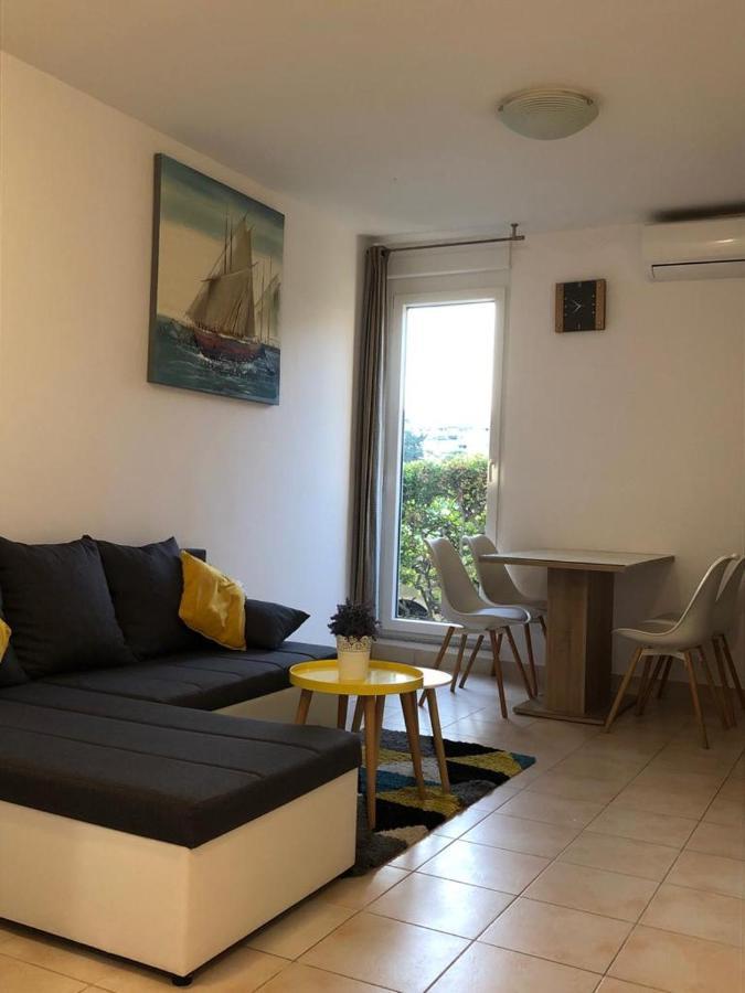 Apartment Petra Спліт Екстер'єр фото