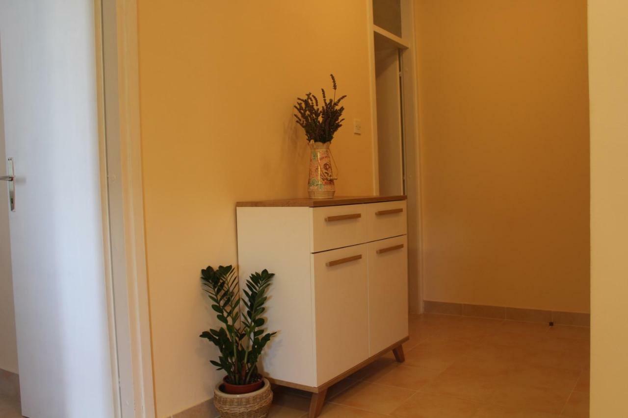 Apartment Petra Спліт Екстер'єр фото